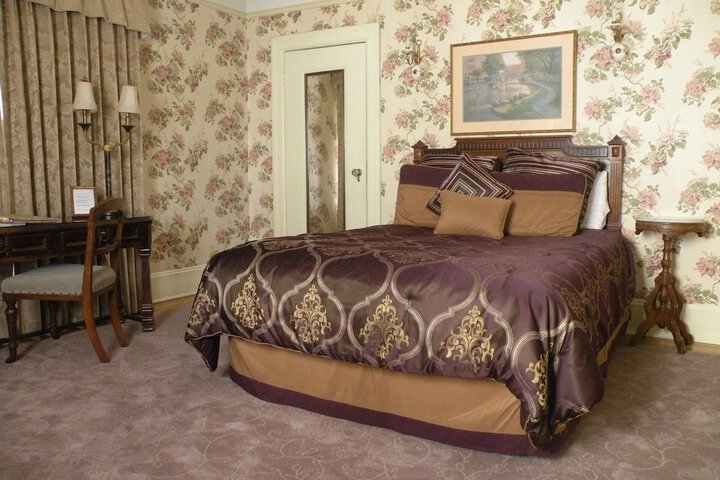 Room 22 of 32