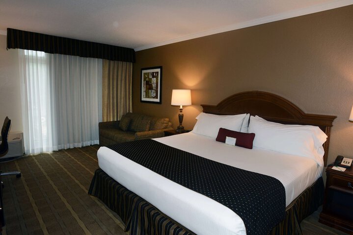 Room 25 of 57