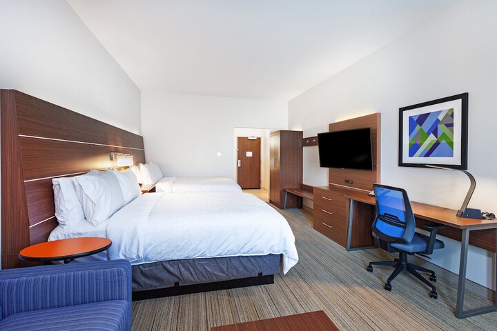 Room 28 of 51
