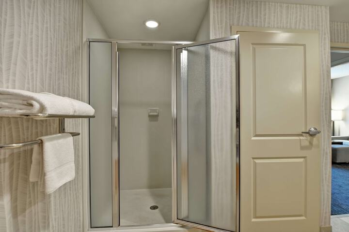 Room 18 of 49