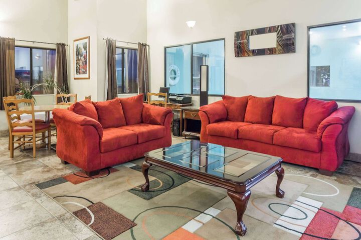 Hotel Interior 4 of 30