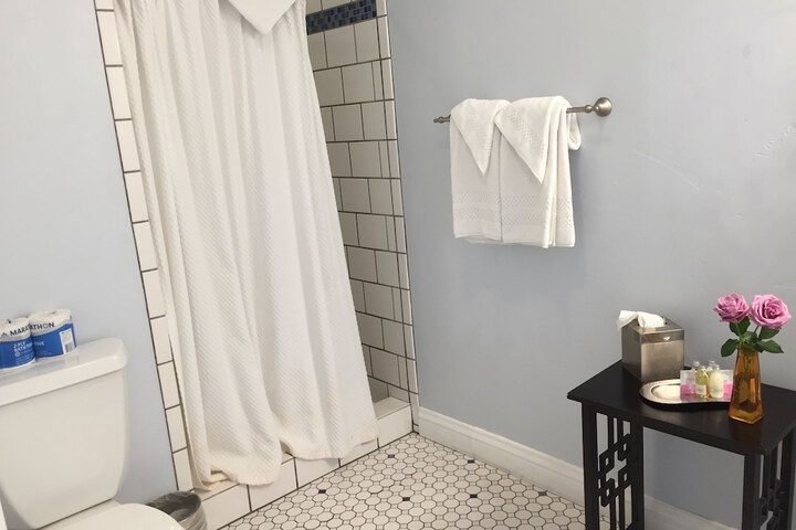 Beach Bungalow Inn and Suites