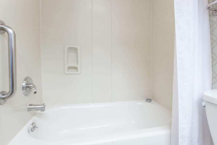Room 15 of 29