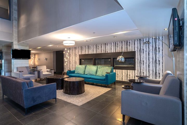 Hotel Interior 16 of 60