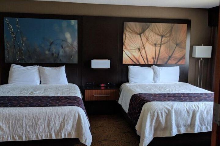 Room 17 of 44