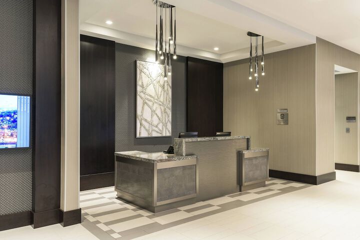 Courtyard by Marriott Edgewater NYC Area