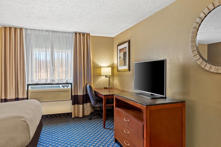Quality Inn & Suites Seville