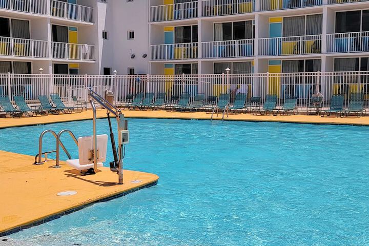 Pool 5 of 35