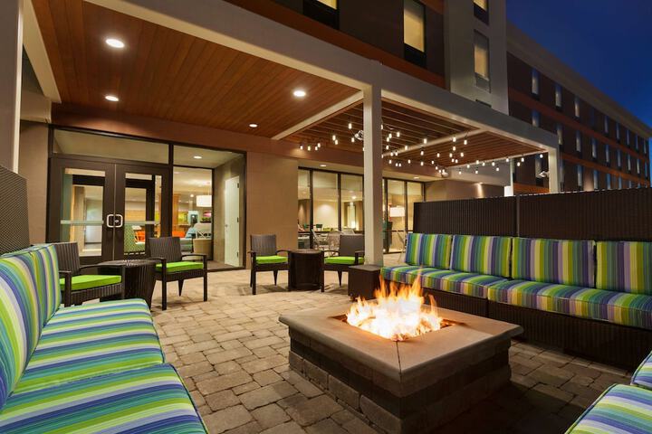 Home2 Suites by Hilton Champaign / Urbana