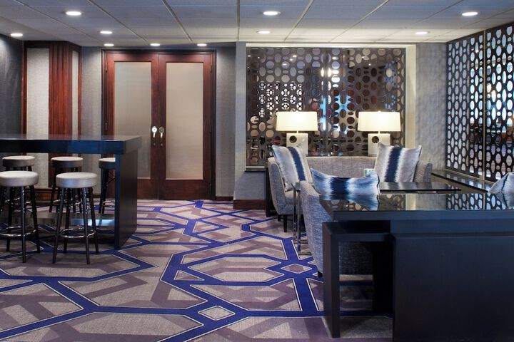 Lounge 90 of 110