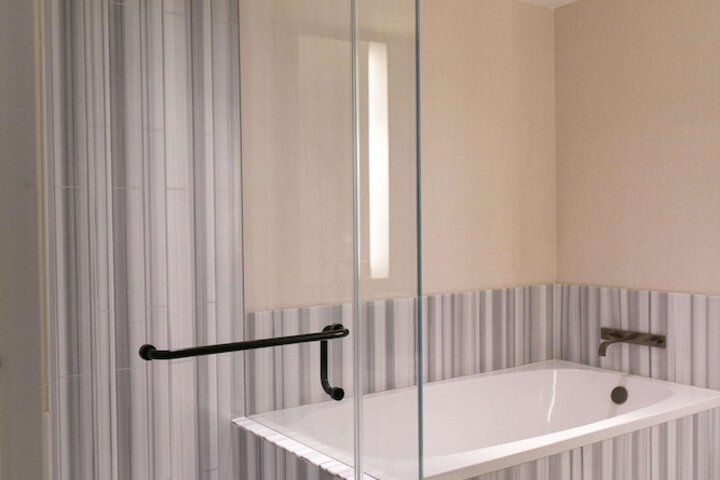 Room 43 of 75