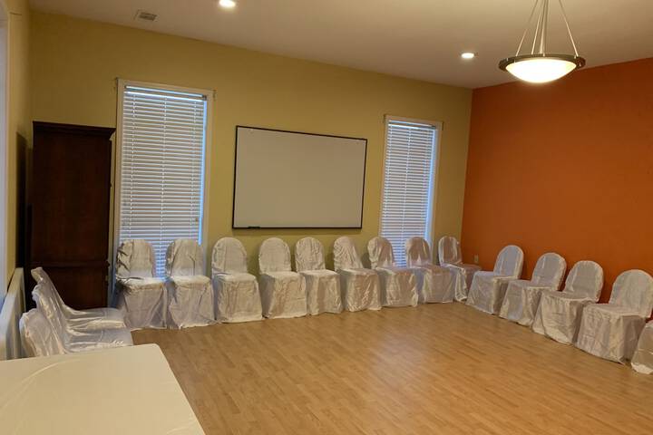 Ballroom/Hall 35 of 35