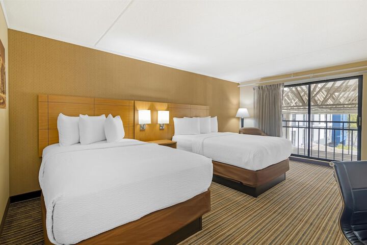 Best Western Royal Plaza Hotel & Trade Center