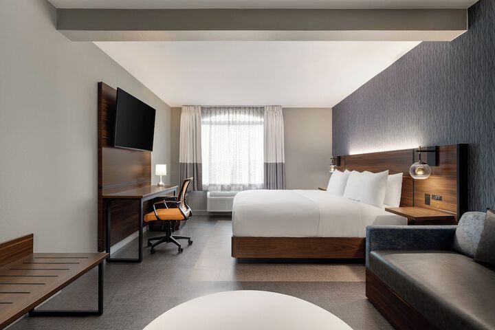 Room 34 of 57