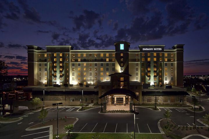 Hotel 4 of 101