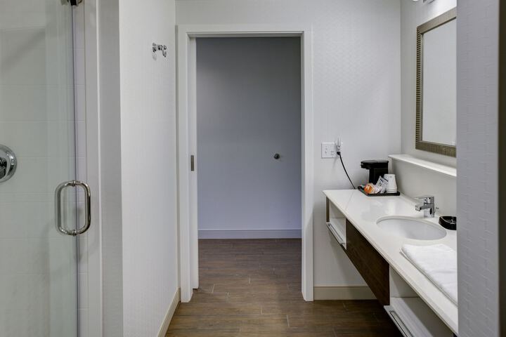 Room 15 of 78
