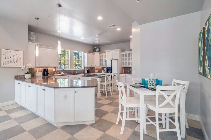 The Palm and Shell Captiva Island Private Luxury Home With Pool hot tub and Beach Access