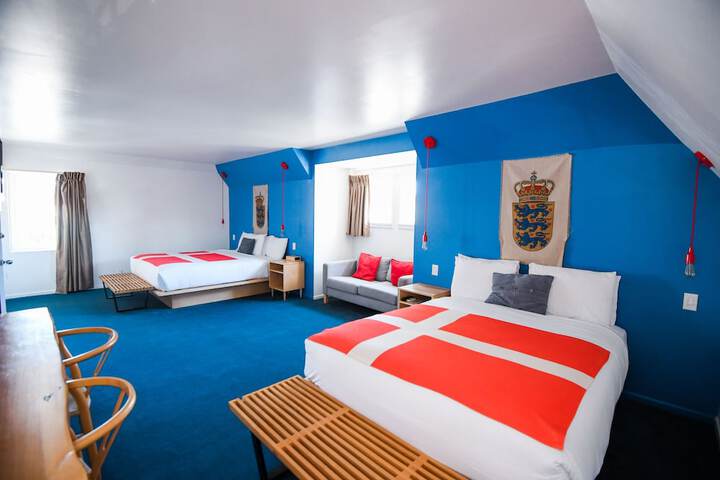 Room 5 of 25