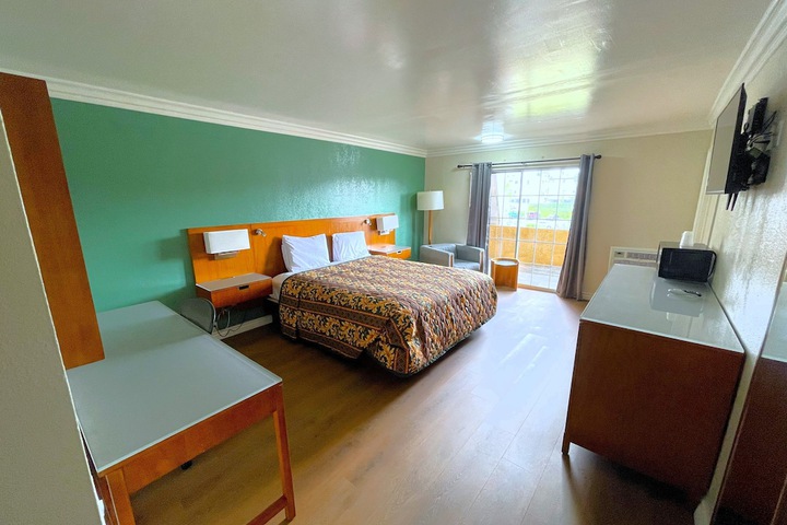 Room 14 of 29