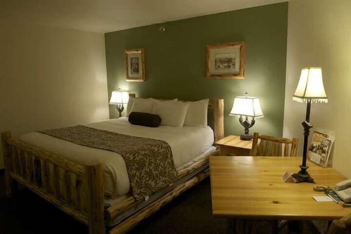Cody Legacy Inn & Suites
