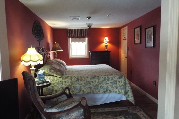 Room 8 of 38