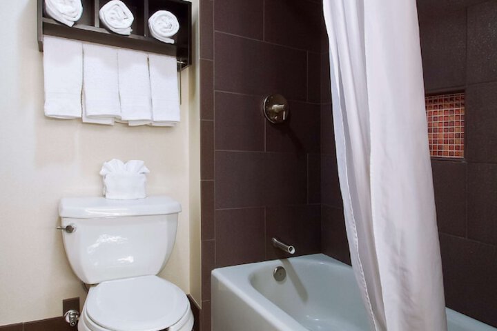 Hampton Inn & Suites Columbus-Downtown