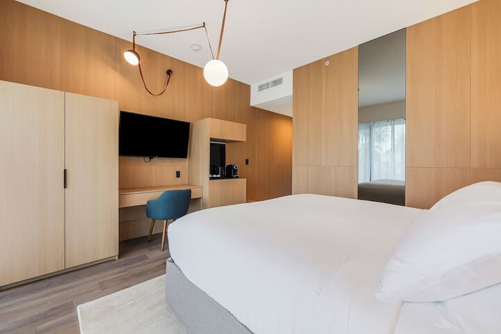 Room 14 of 56