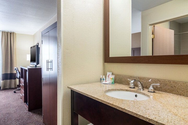 Comfort Inn & Suites - Hannibal
