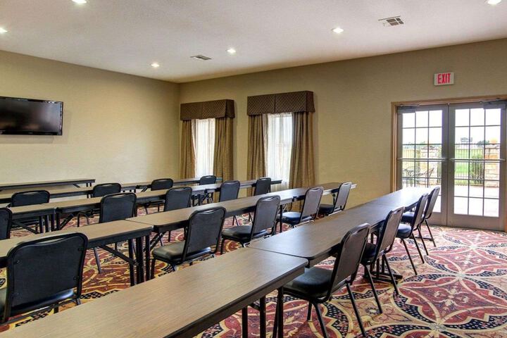 Comfort Inn & Suites Alvarado