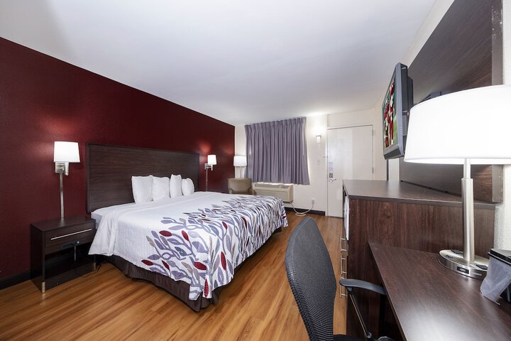 Room 28 of 41