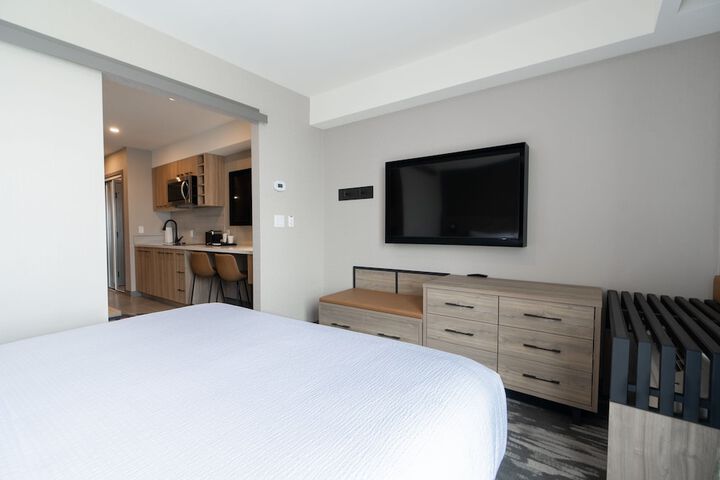 Sandman Signature Dartmouth Hotel & Suites