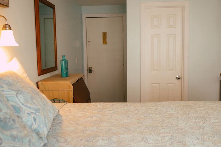 Room 42 of 124