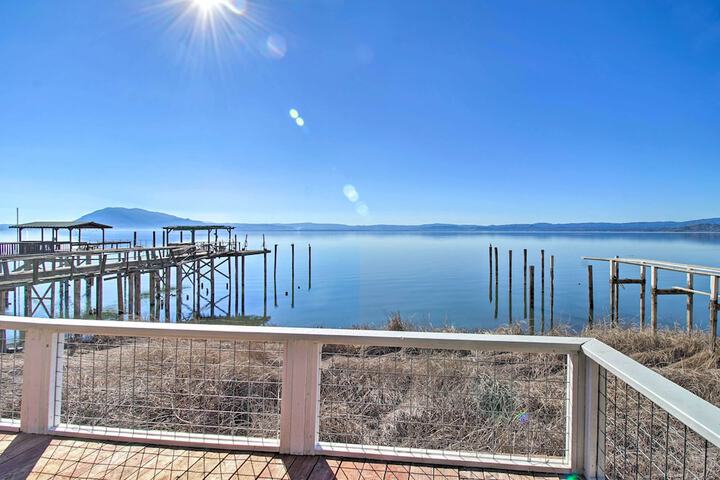 Lakefront Sanctuary w / Mount Konocti Views