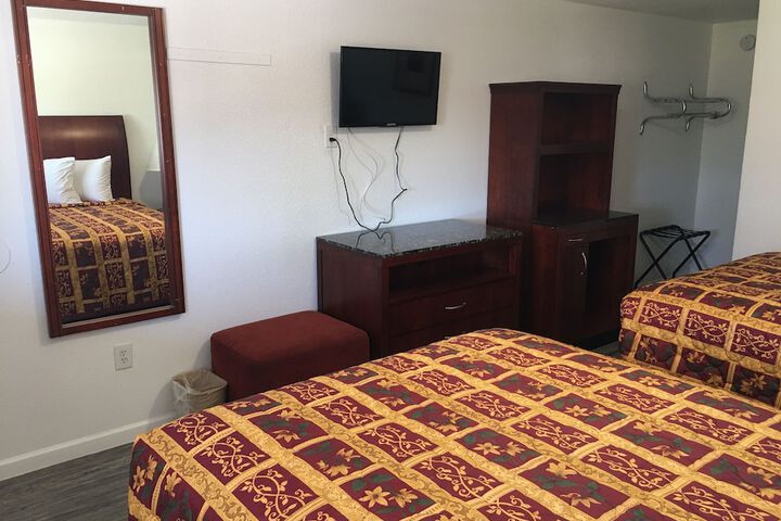 Room 25 of 65