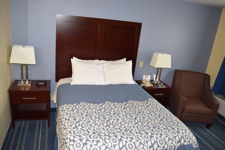 Room 48 of 60