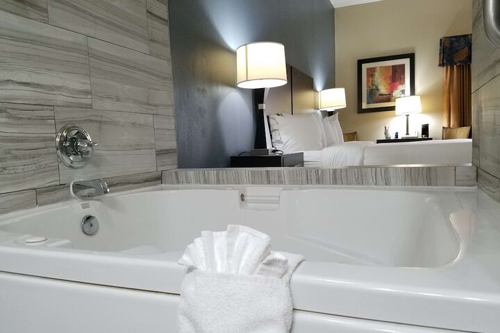 Room 14 of 28