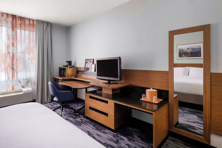 Room 30 of 49