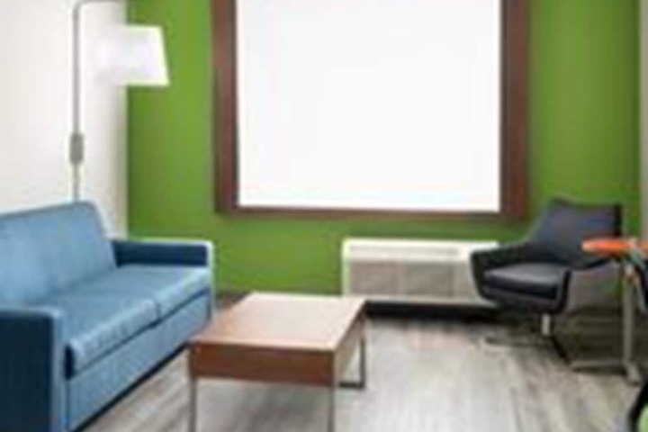 Room 18 of 39