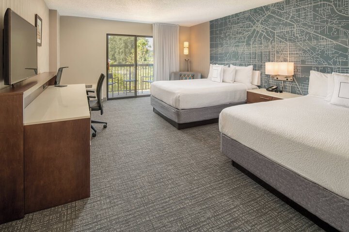 Courtyard by Marriott Seattle Sea-Tac Area