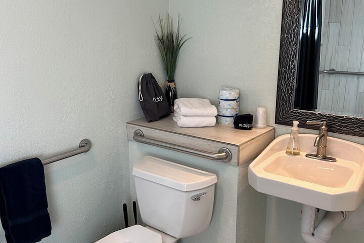 Room 61 of 90