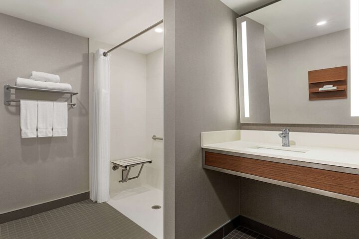 Hilton Garden Inn Kitchener / Cambridge