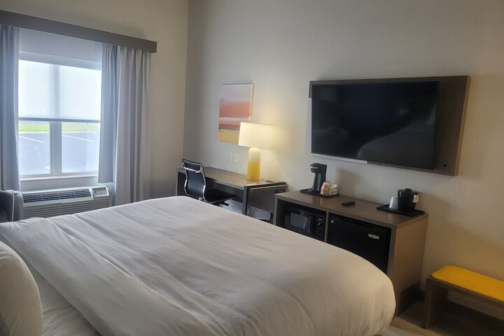 Comfort Inn & Suites Dothan Northside Plaza