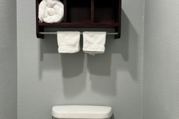 Room 13 of 25