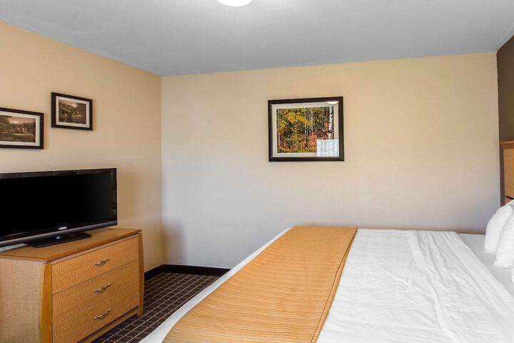 Quality Inn & Suites Silverthorne - Copper Mountain