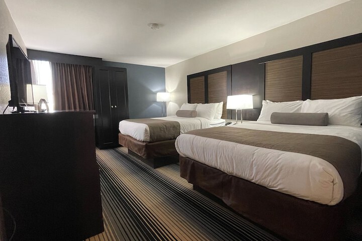 Room 17 of 30