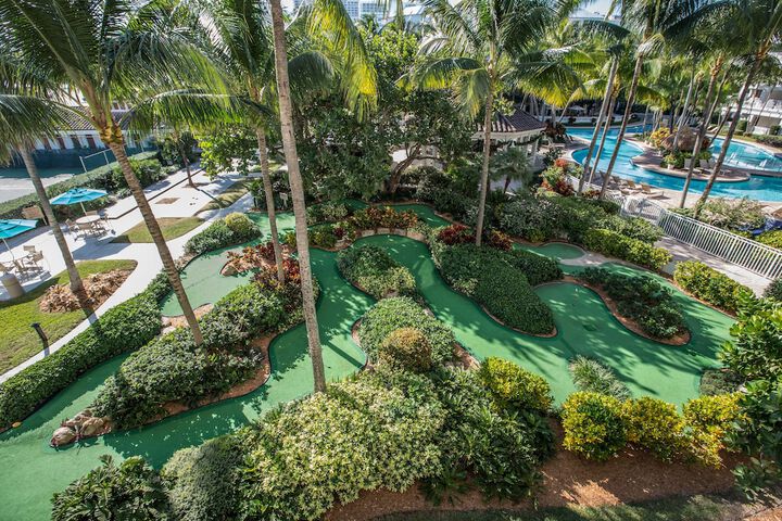 Lago Mar Beach Resort & Club
