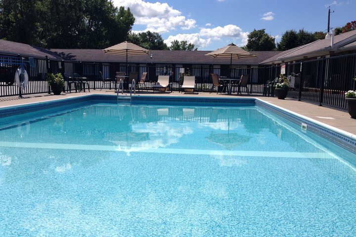Pool 4 of 32