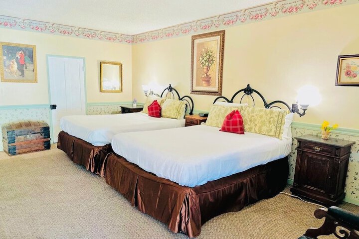 Gunn House Hotel