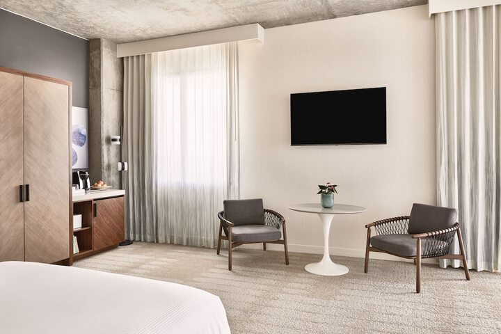 Room 73 of 161