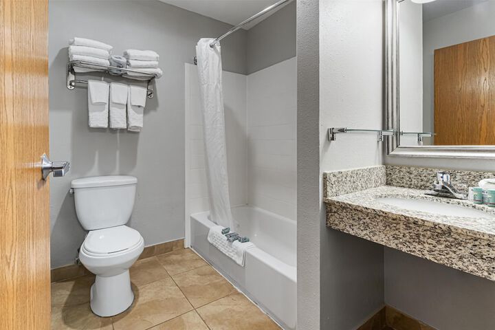 Best Western Ambassador Inn & Suites